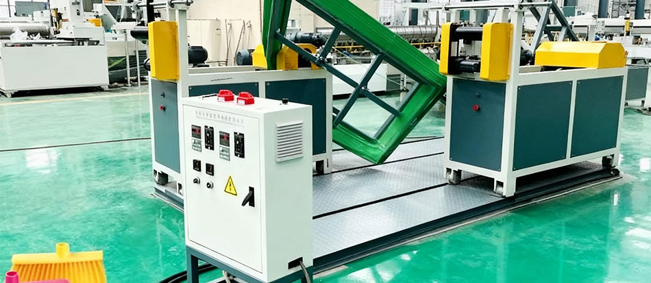 2、Core Components of a Clean Room Precision Extrusion Line